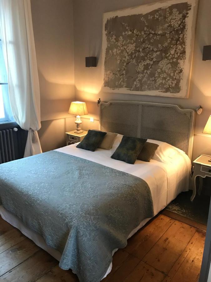 Vue Sur Cour Bed & Breakfast La Rochelle  Bagian luar foto